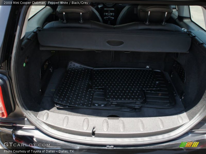 Pepper White / Black/Grey 2009 Mini Cooper Clubman