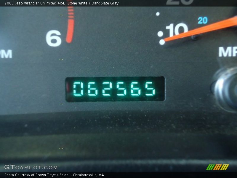 Stone White / Dark Slate Gray 2005 Jeep Wrangler Unlimited 4x4