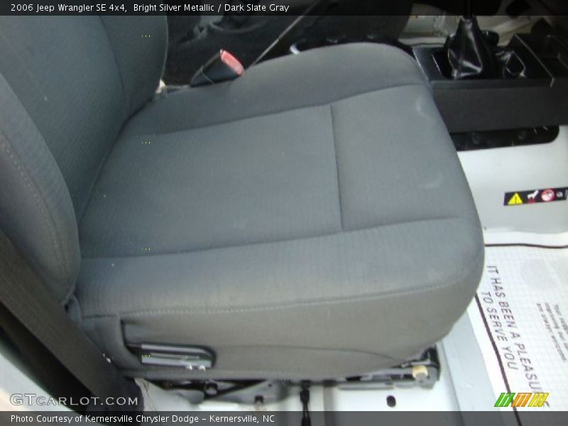Bright Silver Metallic / Dark Slate Gray 2006 Jeep Wrangler SE 4x4