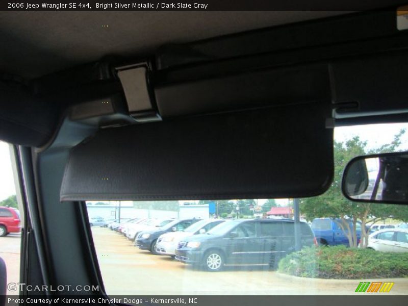 Bright Silver Metallic / Dark Slate Gray 2006 Jeep Wrangler SE 4x4