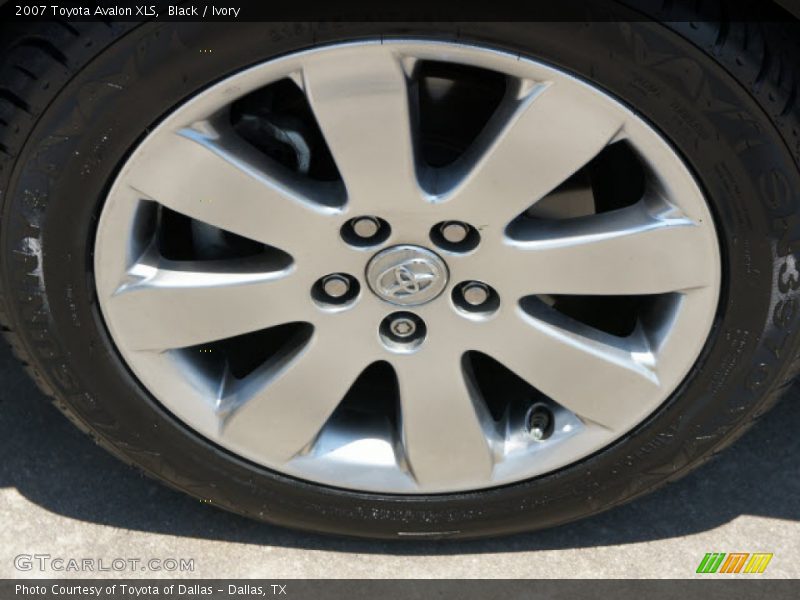 Black / Ivory 2007 Toyota Avalon XLS