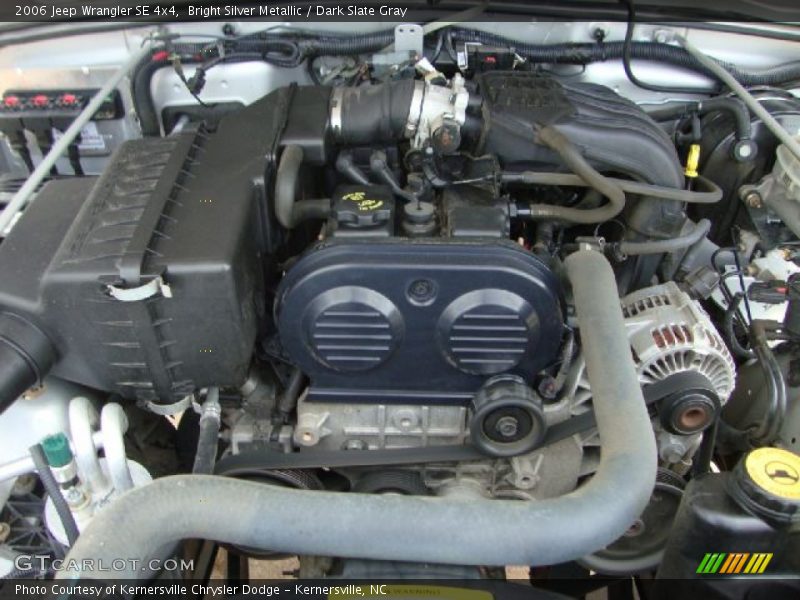 Bright Silver Metallic / Dark Slate Gray 2006 Jeep Wrangler SE 4x4