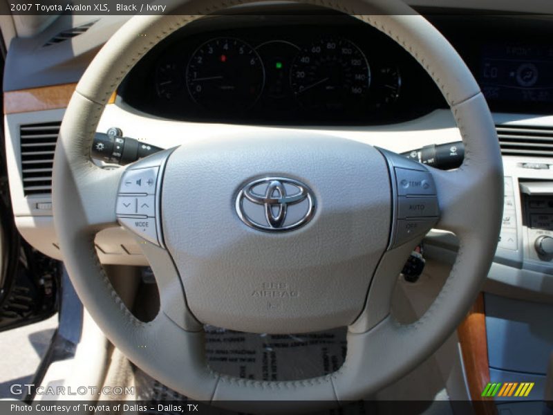 Black / Ivory 2007 Toyota Avalon XLS