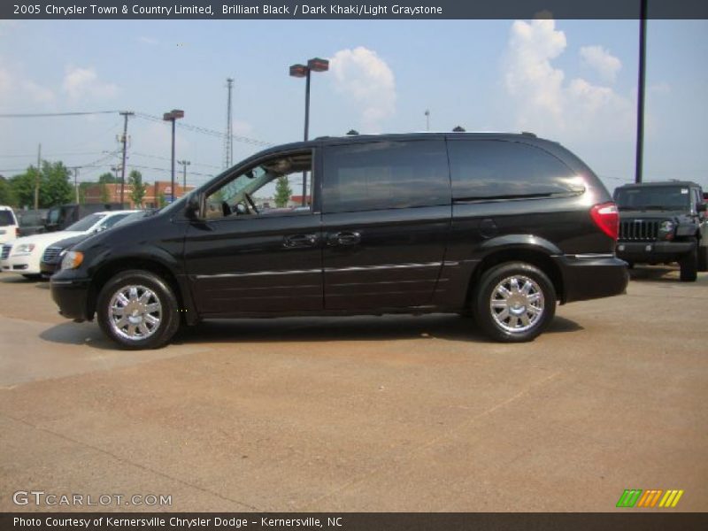  2005 Town & Country Limited Brilliant Black