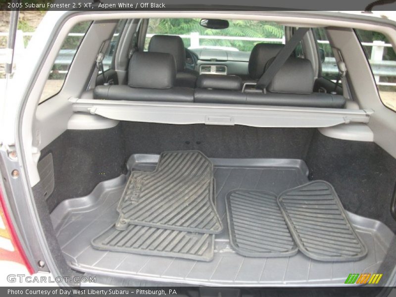 Aspen White / Off Black 2005 Subaru Forester 2.5 XT