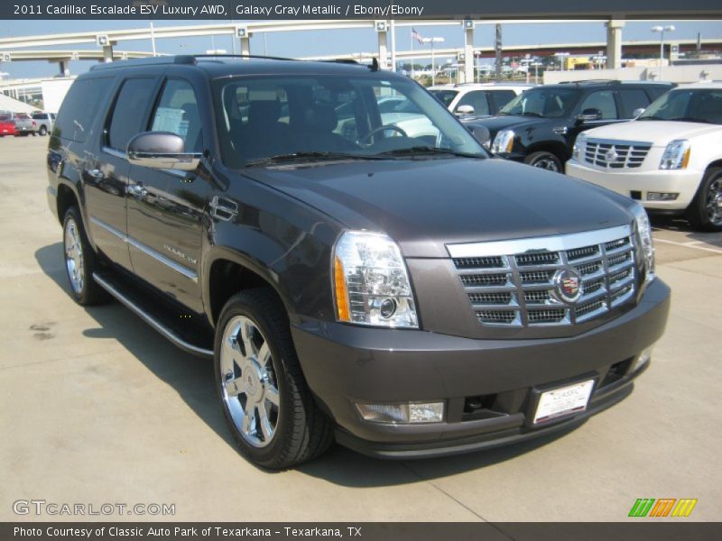 Front 3/4 View of 2011 Escalade ESV Luxury AWD