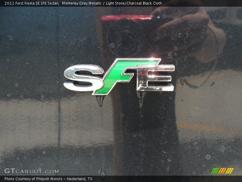  2011 Fiesta SE SFE Sedan Logo