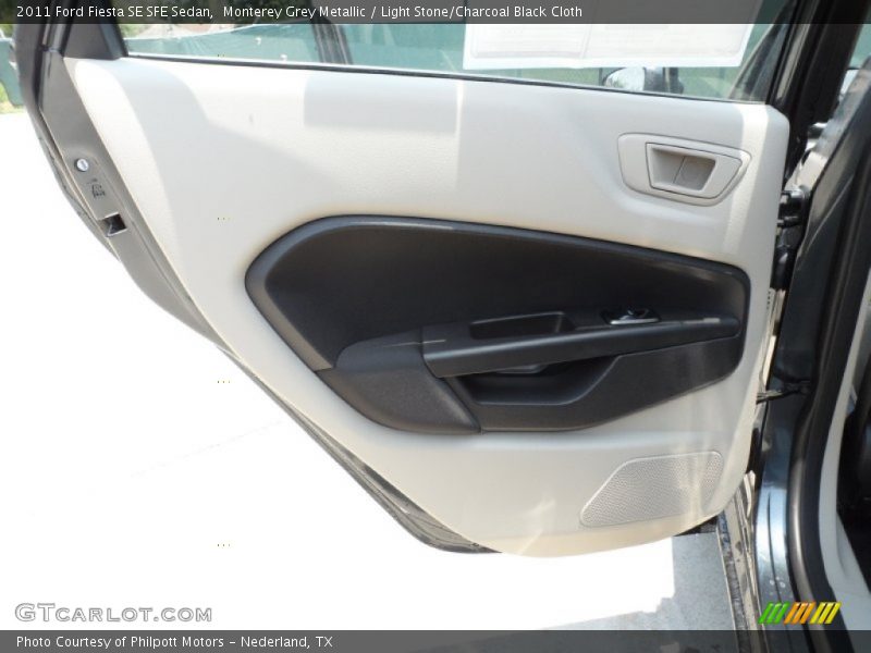 Door Panel of 2011 Fiesta SE SFE Sedan