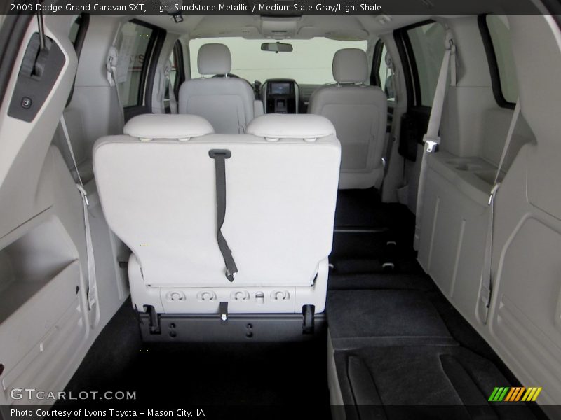 Light Sandstone Metallic / Medium Slate Gray/Light Shale 2009 Dodge Grand Caravan SXT
