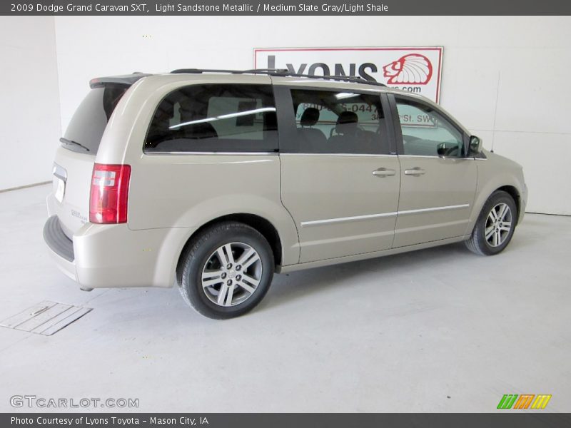 Light Sandstone Metallic / Medium Slate Gray/Light Shale 2009 Dodge Grand Caravan SXT