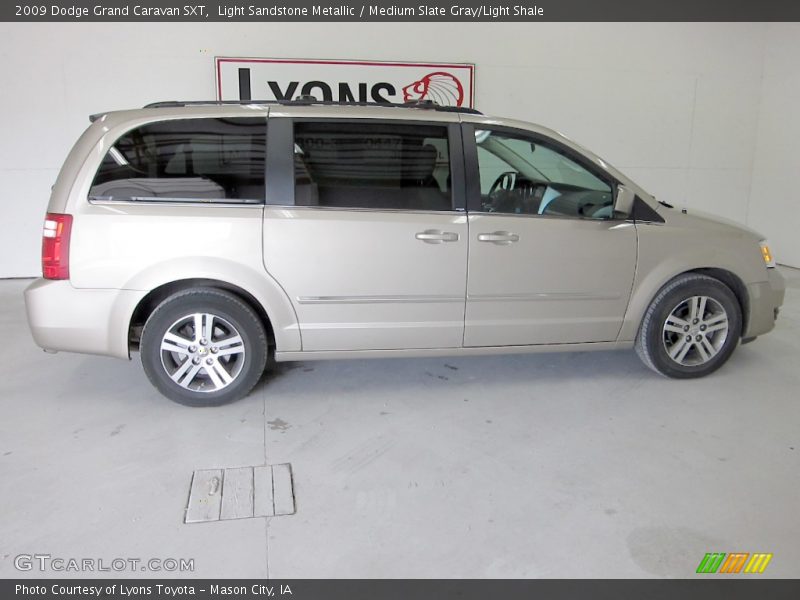 Light Sandstone Metallic / Medium Slate Gray/Light Shale 2009 Dodge Grand Caravan SXT