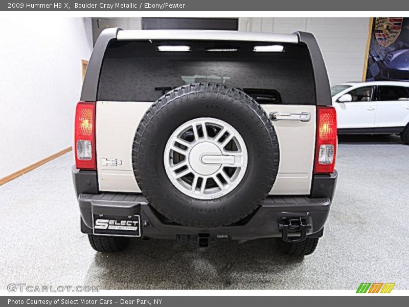 Boulder Gray Metallic / Ebony/Pewter 2009 Hummer H3 X