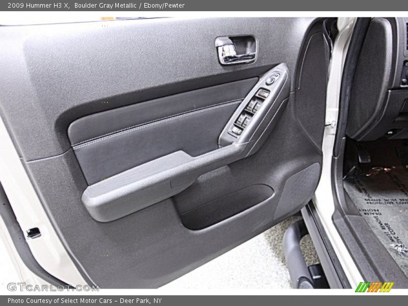 Boulder Gray Metallic / Ebony/Pewter 2009 Hummer H3 X