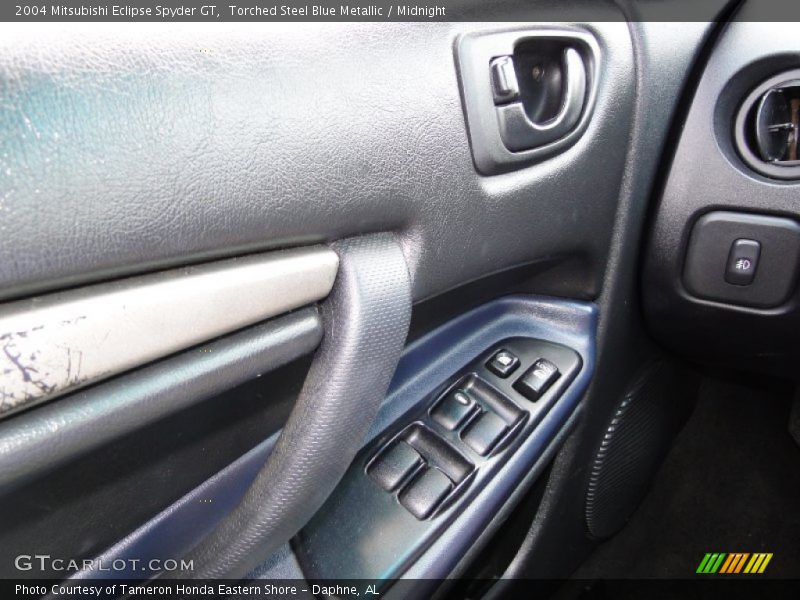 Controls of 2004 Eclipse Spyder GT