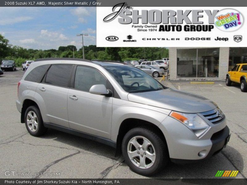 Majestic Silver Metallic / Grey 2008 Suzuki XL7 AWD