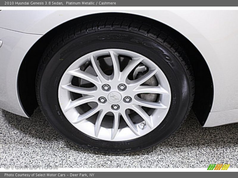  2010 Genesis 3.8 Sedan Wheel
