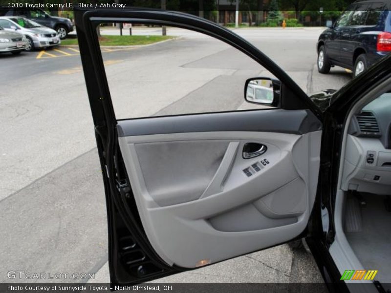 Black / Ash Gray 2010 Toyota Camry LE