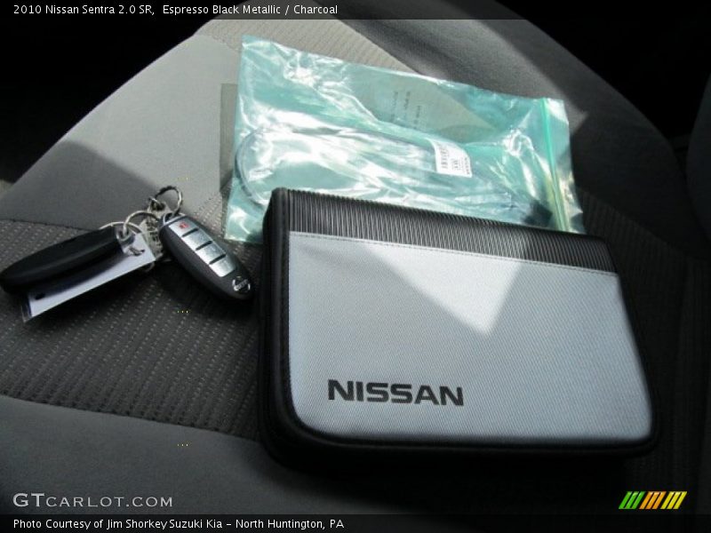 Espresso Black Metallic / Charcoal 2010 Nissan Sentra 2.0 SR