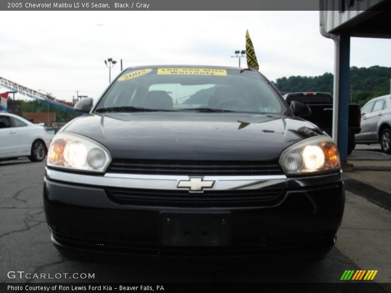 Black / Gray 2005 Chevrolet Malibu LS V6 Sedan