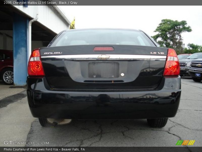 Black / Gray 2005 Chevrolet Malibu LS V6 Sedan