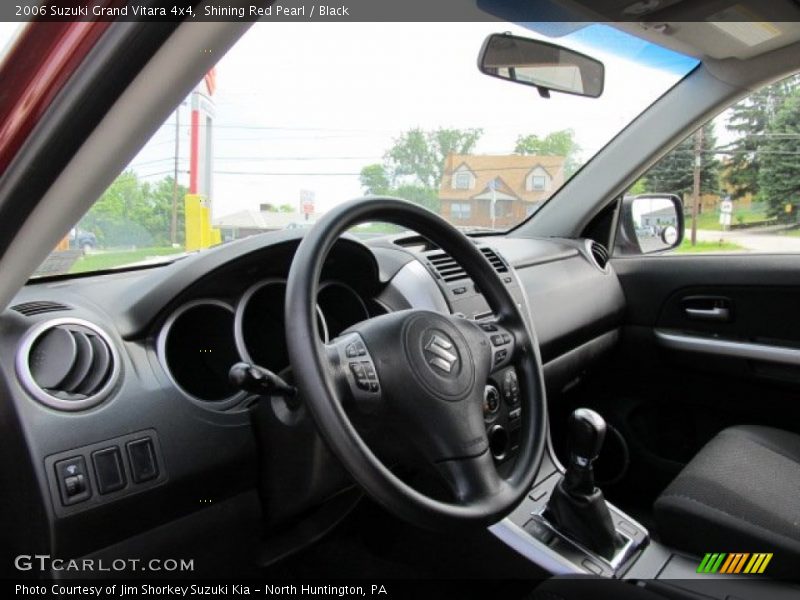 Shining Red Pearl / Black 2006 Suzuki Grand Vitara 4x4
