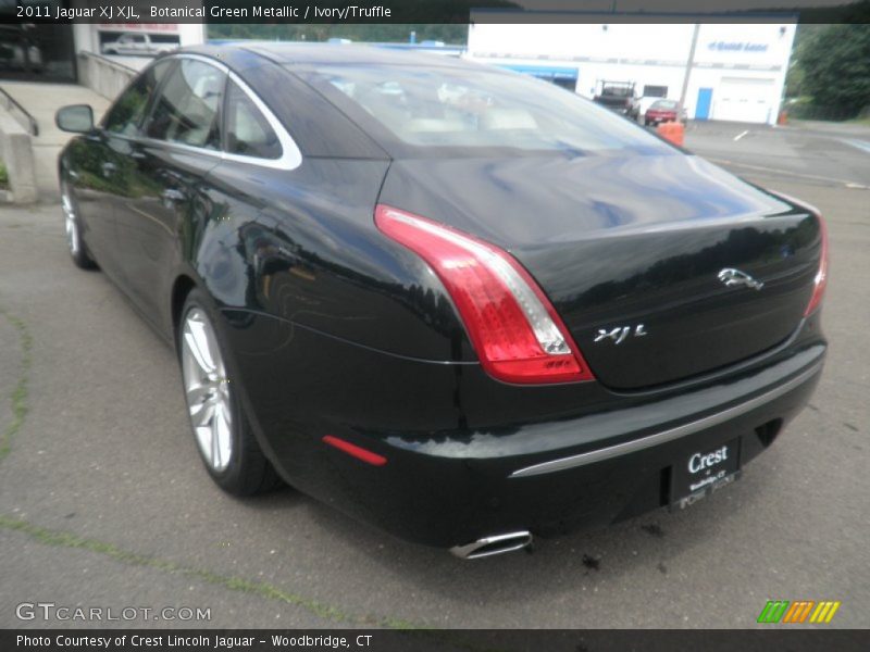 Botanical Green Metallic / Ivory/Truffle 2011 Jaguar XJ XJL
