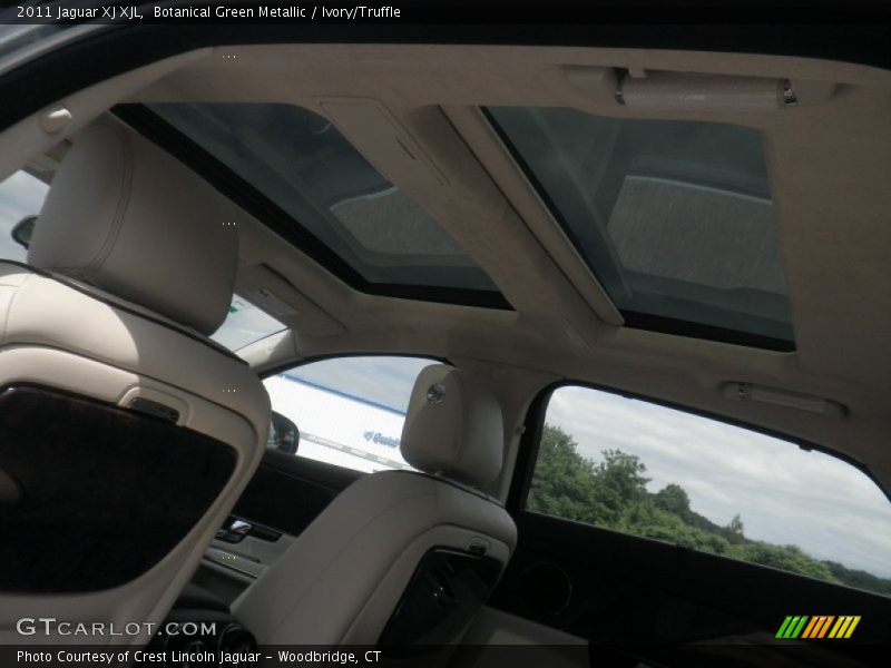 Botanical Green Metallic / Ivory/Truffle 2011 Jaguar XJ XJL