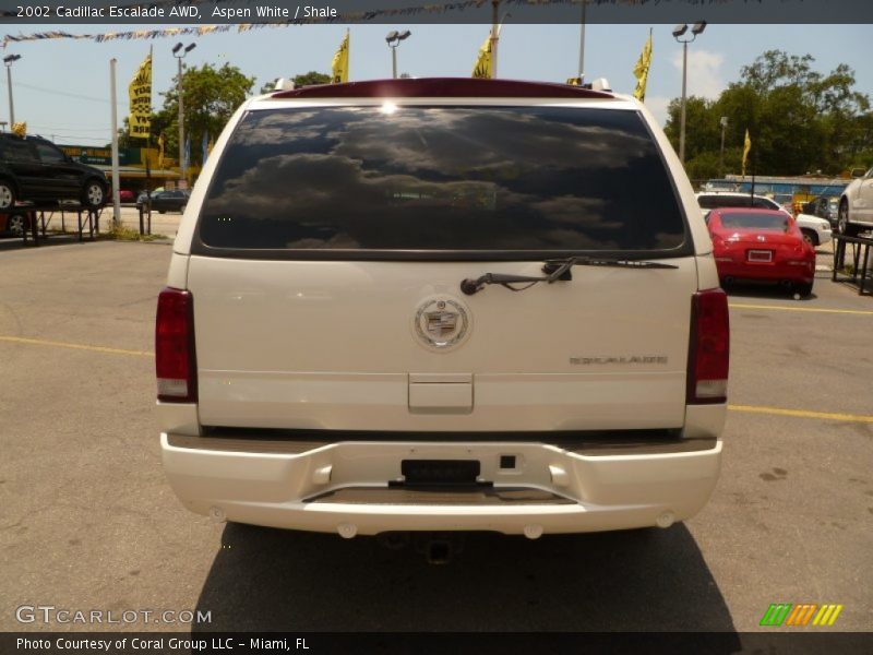 Aspen White / Shale 2002 Cadillac Escalade AWD