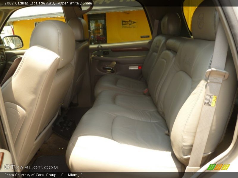 Aspen White / Shale 2002 Cadillac Escalade AWD