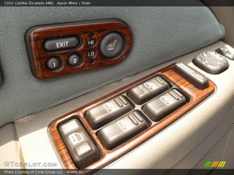 Aspen White / Shale 2002 Cadillac Escalade AWD