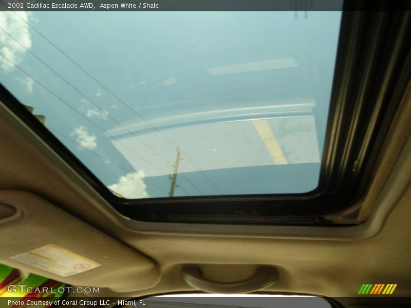 Aspen White / Shale 2002 Cadillac Escalade AWD