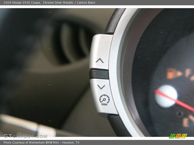 Chrome Silver Metallic / Carbon Black 2004 Nissan 350Z Coupe