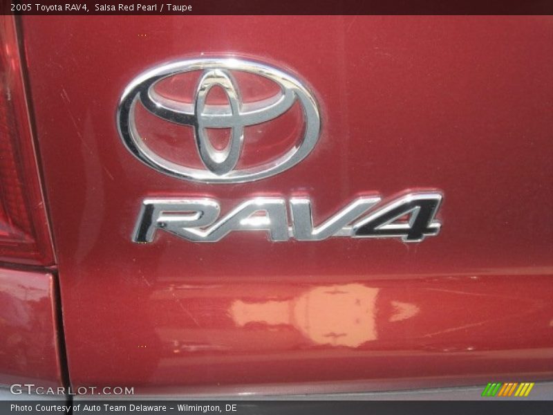Salsa Red Pearl / Taupe 2005 Toyota RAV4