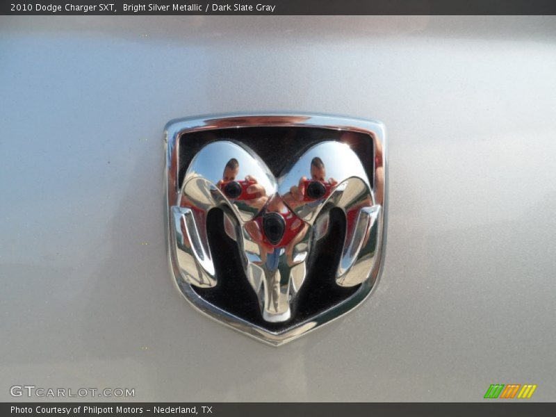 Bright Silver Metallic / Dark Slate Gray 2010 Dodge Charger SXT