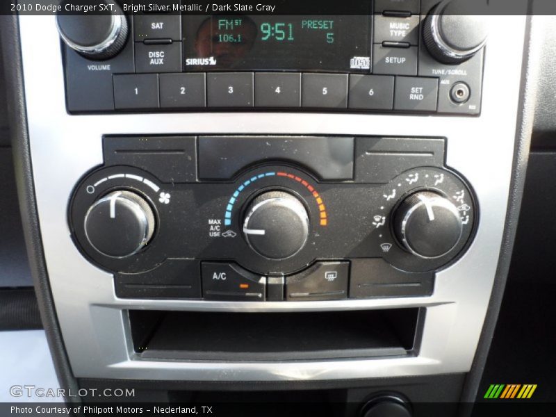 Bright Silver Metallic / Dark Slate Gray 2010 Dodge Charger SXT