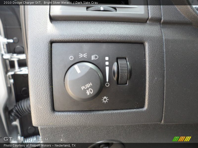 Bright Silver Metallic / Dark Slate Gray 2010 Dodge Charger SXT