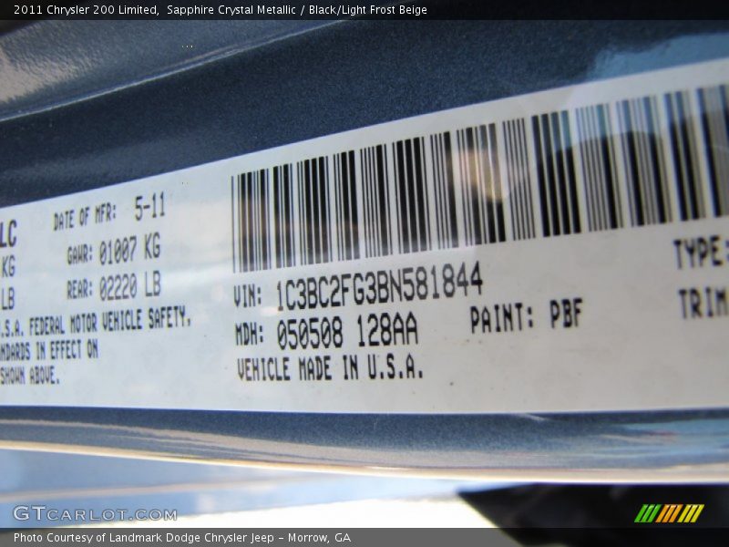 Sapphire Crystal Metallic / Black/Light Frost Beige 2011 Chrysler 200 Limited