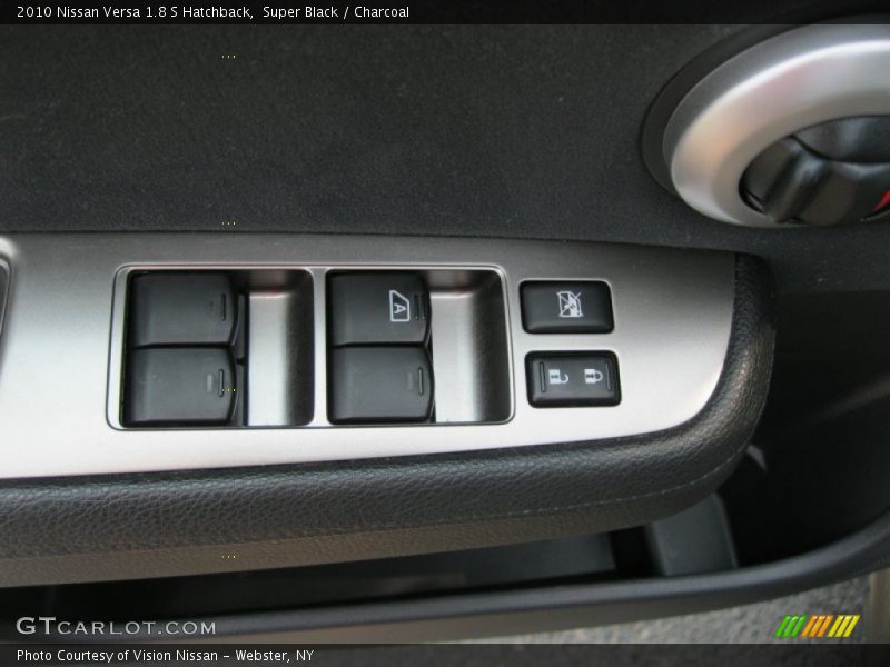 Super Black / Charcoal 2010 Nissan Versa 1.8 S Hatchback