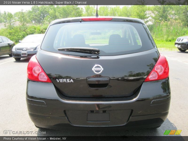 Super Black / Charcoal 2010 Nissan Versa 1.8 S Hatchback