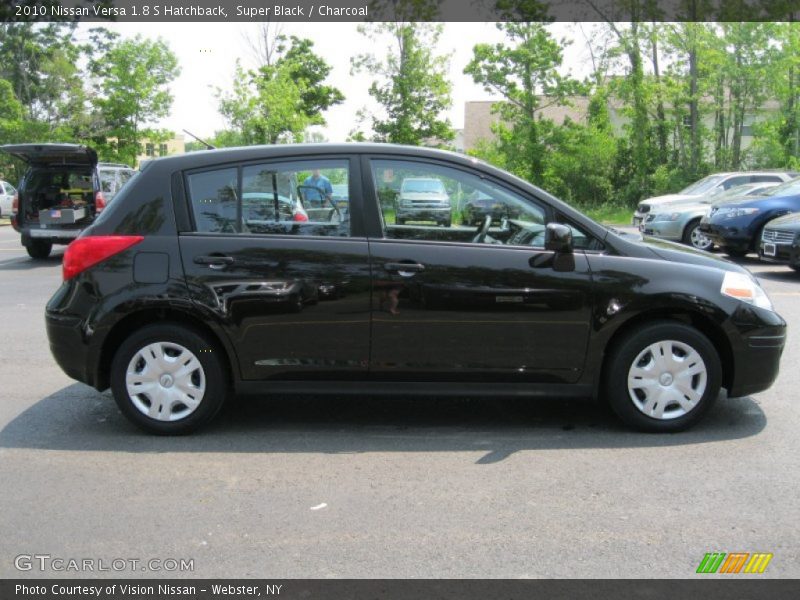 Super Black / Charcoal 2010 Nissan Versa 1.8 S Hatchback