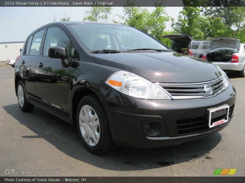 Super Black / Charcoal 2010 Nissan Versa 1.8 S Hatchback