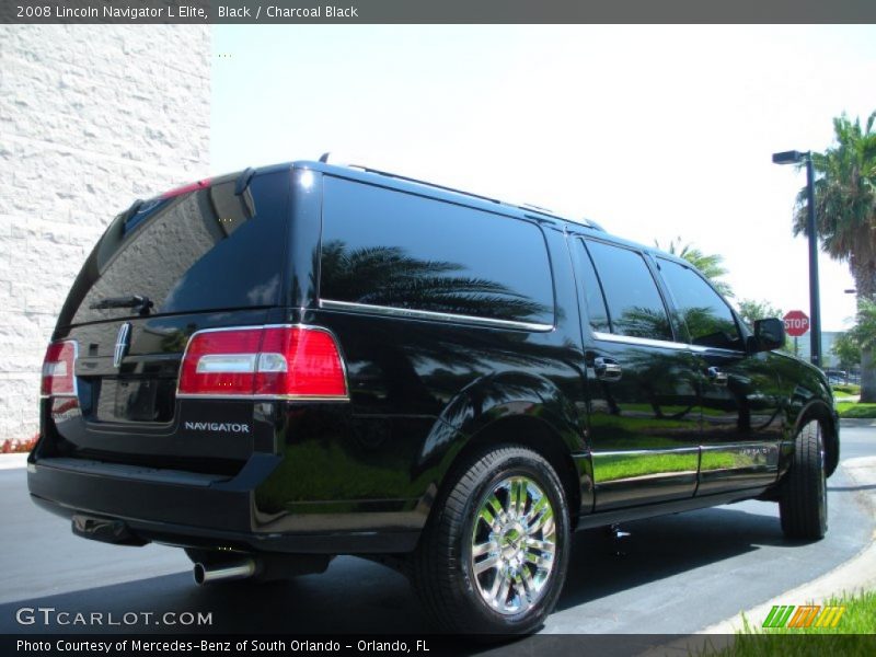 Black / Charcoal Black 2008 Lincoln Navigator L Elite