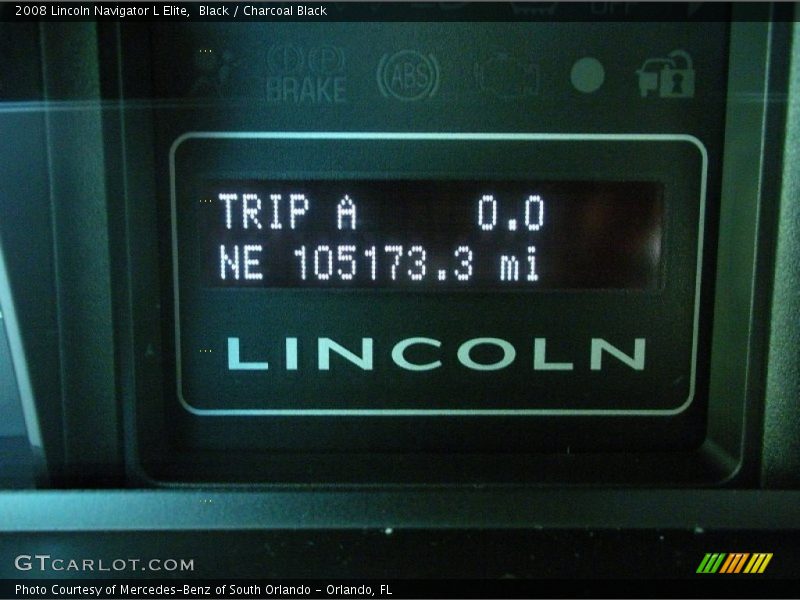 Black / Charcoal Black 2008 Lincoln Navigator L Elite