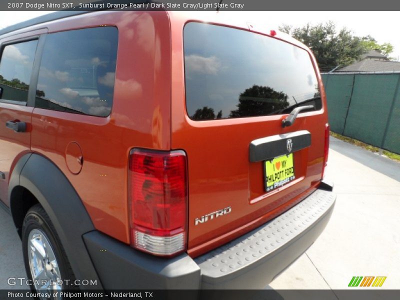 Sunburst Orange Pearl / Dark Slate Gray/Light Slate Gray 2007 Dodge Nitro SXT