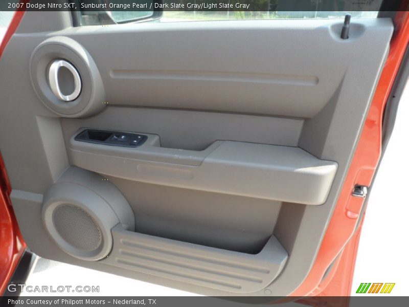 Sunburst Orange Pearl / Dark Slate Gray/Light Slate Gray 2007 Dodge Nitro SXT
