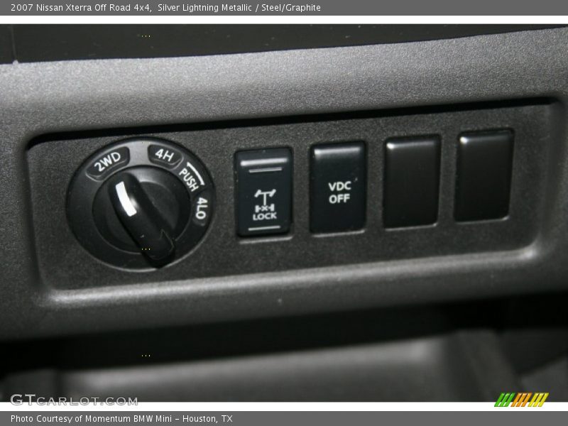 Controls of 2007 Xterra Off Road 4x4
