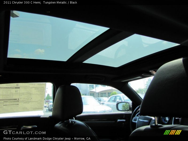 Sunroof of 2011 300 C Hemi