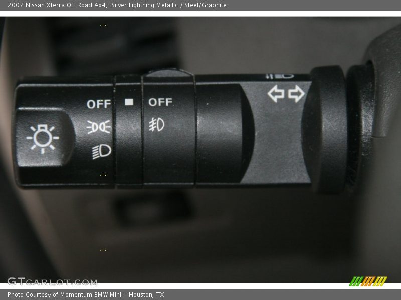 Controls of 2007 Xterra Off Road 4x4