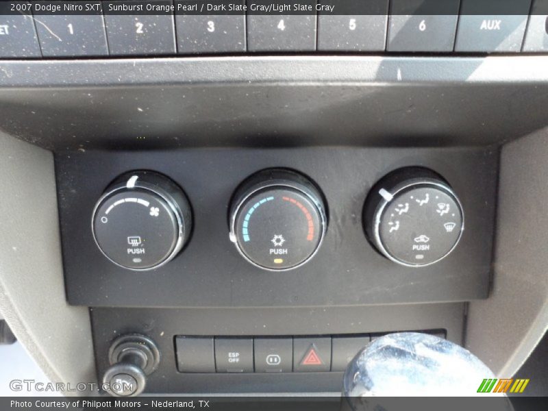 Sunburst Orange Pearl / Dark Slate Gray/Light Slate Gray 2007 Dodge Nitro SXT