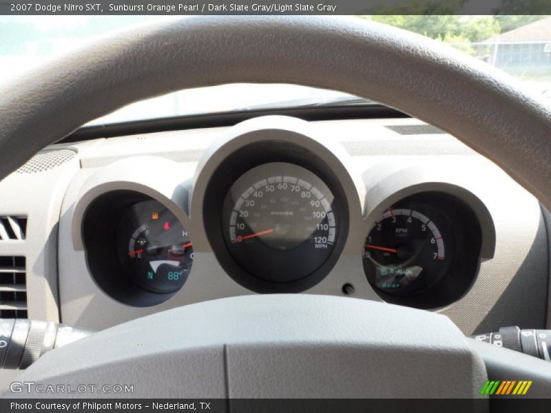Sunburst Orange Pearl / Dark Slate Gray/Light Slate Gray 2007 Dodge Nitro SXT